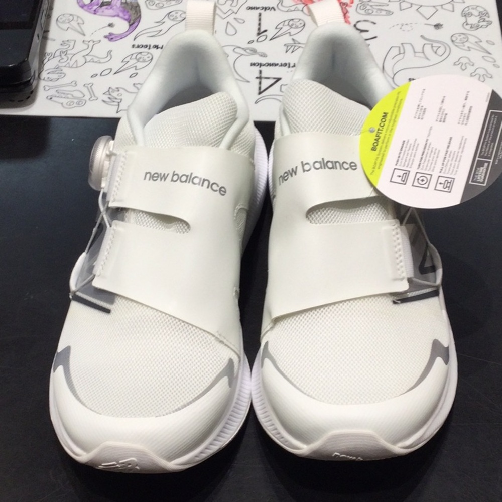 New Balance Reveal Boa youth white NWT NIB